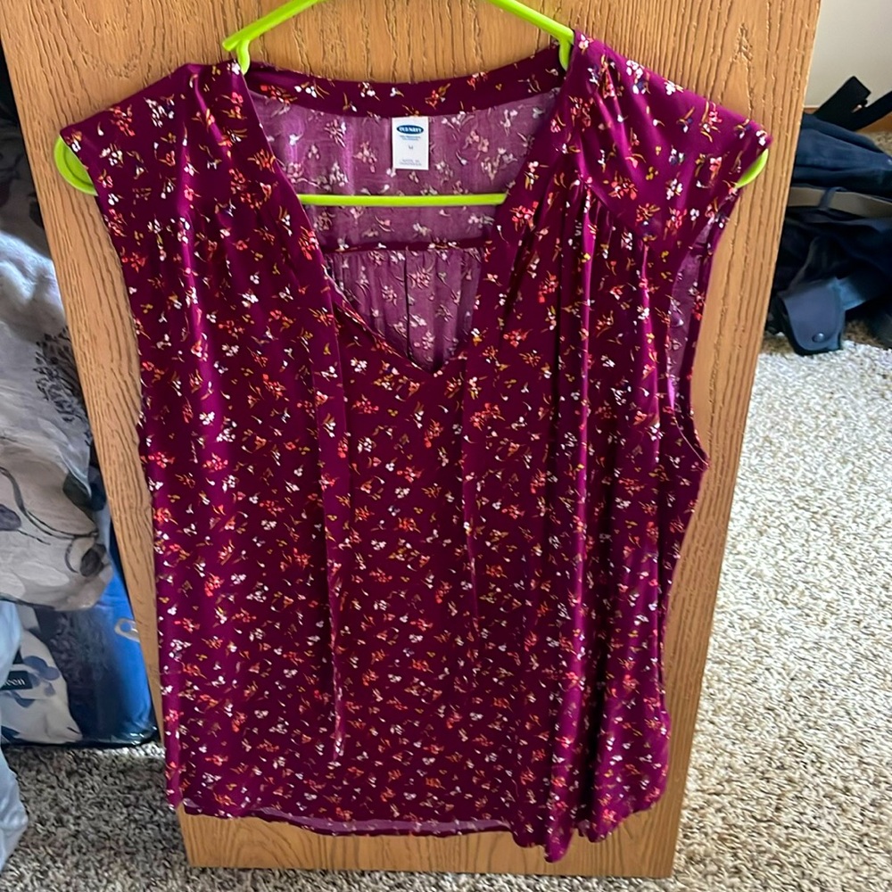 Old navy sleeveless top